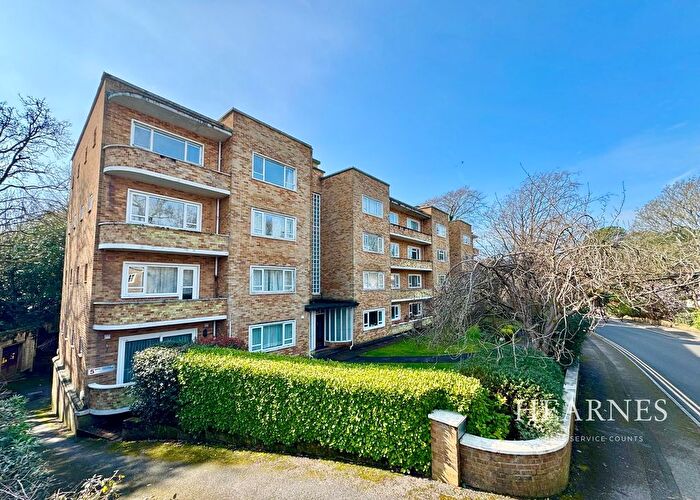 2 Bedroom Flat For Sale In St Valerie Road, Meyrick Park, Bournemouth, BH2