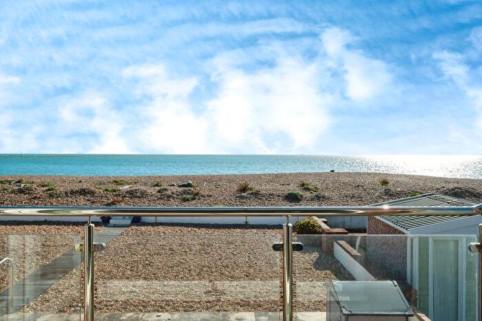 2 Bedroom Flat For Sale In Acasta Court, Southwood Road, Hayling Island, Hampshire, PO11