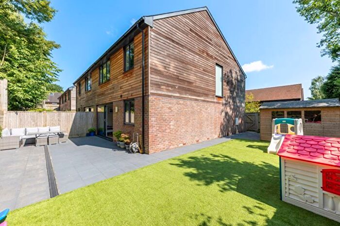 4 Bedroom Semi-Detached House For Sale In Lewes Road, Blackboys, TN22
