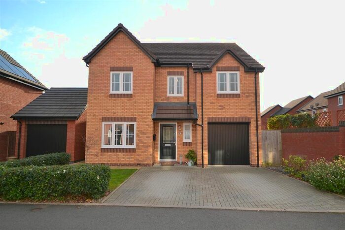 3 Bedroom Detached House For Sale In Marsden Crescent, Malvern, WR14