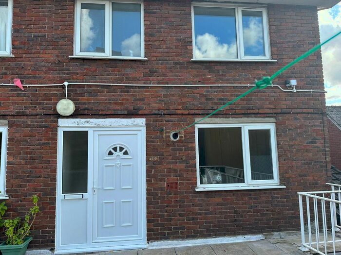 3 Bedroom Maisonette To Rent In High Road, Loughton, IG10