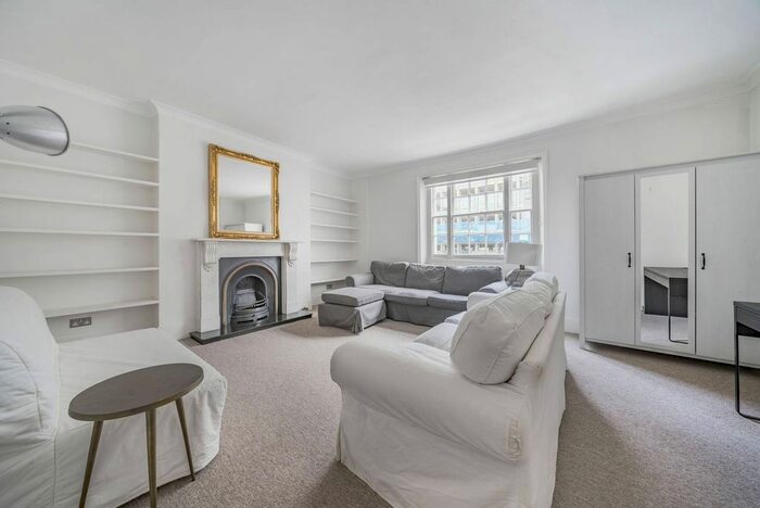 2 Bedroom Maisonette To Rent In Belgrave Road, Pimlico, London, SW1V