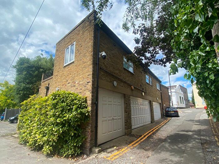 2 Bedroom Flat To Rent In A, Thames Street, Sunbury-On-Thames, TW16
