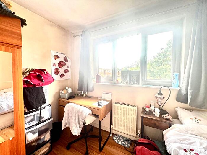 4 Bedroom End Of Terrace House To Rent In Clifton Way, London, SE15