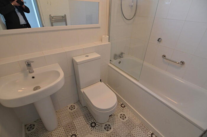 1 Bedroom Flat To Rent In Hatherley Road, Sidcup, DA14
