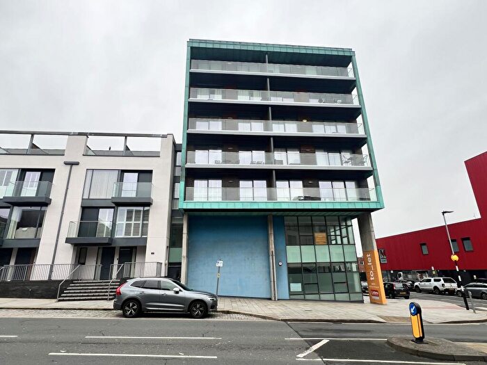 1 Bedroom Flat For Sale In Flat, Phoenix Street, Plymouth, Devon, PL1