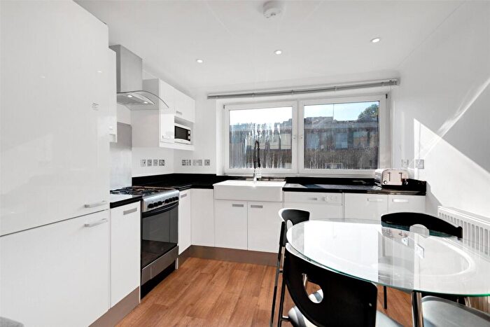 4 Bedroom Apartment To Rent In Wilmot Place, London, NW1