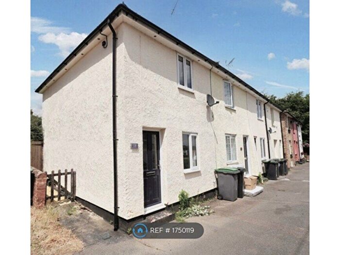 2 Bedroom End Of Terrace House To Rent In Woodfields, Stansted, CM24