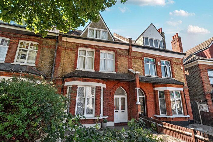 1 Bedroom Apartment For Sale In Lordship Lane, London, SE22