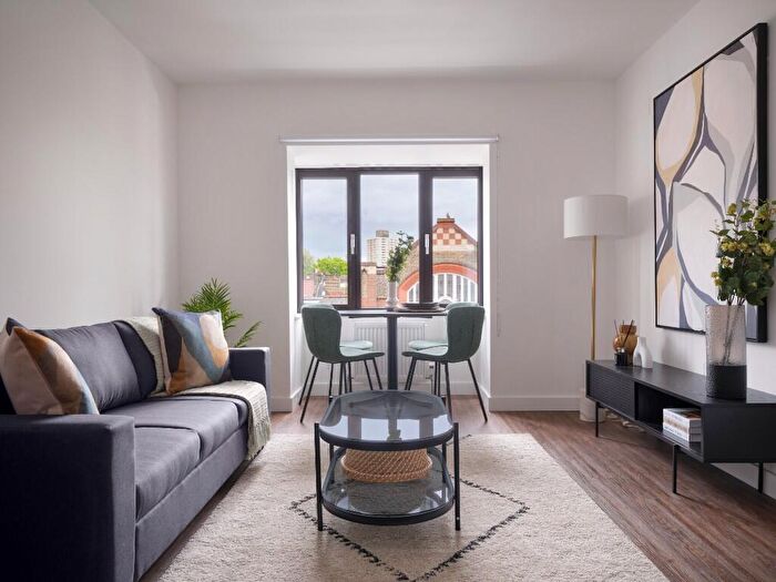 3 Bedroom Flat To Rent In Kendon House, Stratford, E15