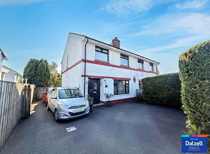 3 Bedroom Semi-Detached House For Sale In Ashvale Heights, Lisburn, BT28
