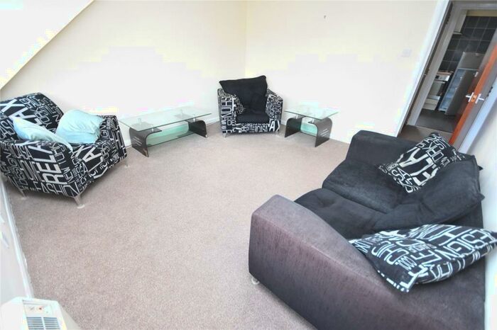 2 Bedroom Flat To Rent In George Street, City Centre, Aberdeen, AB25