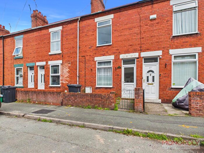 2 Bedroom Town House To Rent In Empress Road, Wrexham, LL13