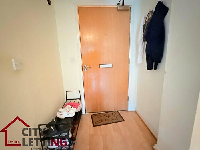 2 Bedroom Apartment To Rent In Portland Square, Arboretum, NG7
