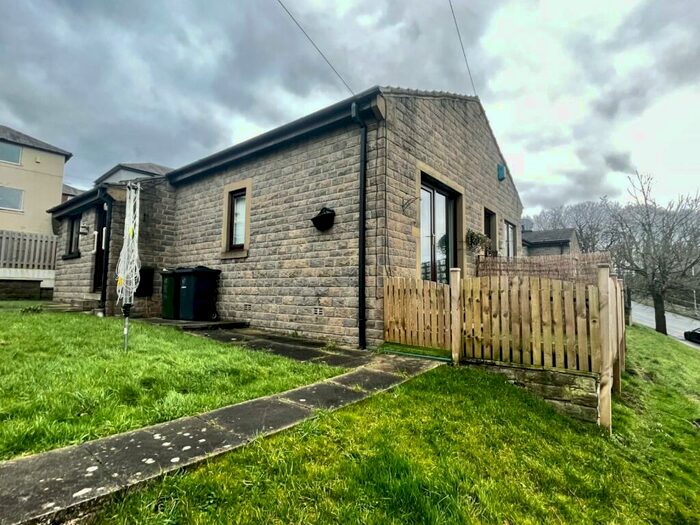 1 Bedroom House To Rent In Broadway, Bingley, West Yorkshire, Uk, BD16