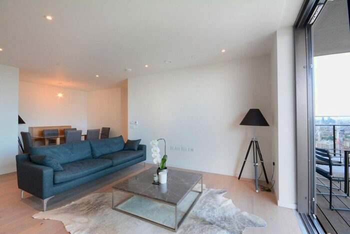 2 Bedroom Flat To Rent In St Gabriel Walk, Elephant And Castle, SE1