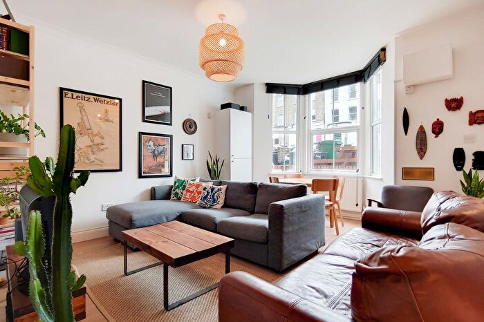 2 Bedroom Flat To Rent In Fonthill Road, London, N4