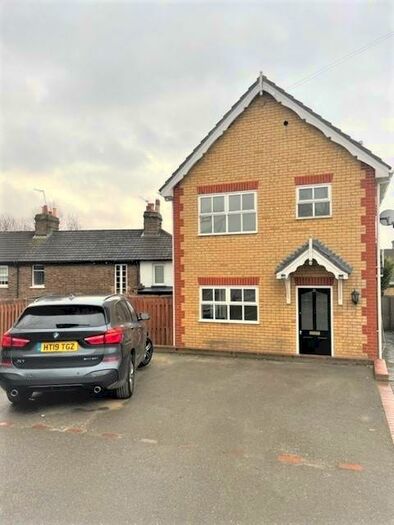 2 Bedroom Semi-Detached House To Rent In New Road, Orpington, Kent, BR6