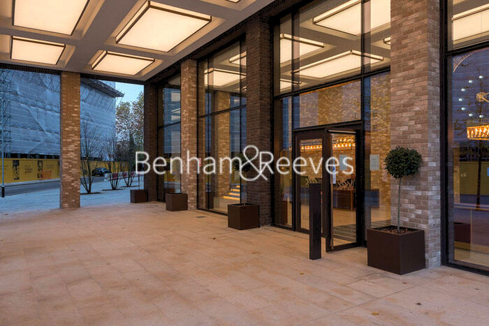 2 Bedroom Apartment To Rent In Charles Clowes Walk, London, SW11