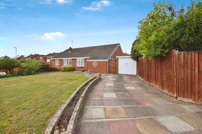 2 Bedroom Bungalow For Sale In Durnford Road, Wigston, Leicestershire, LE18