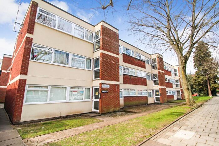 2 Bedroom Flat To Rent In Linden Court, Linden Road, Bedford, MK40