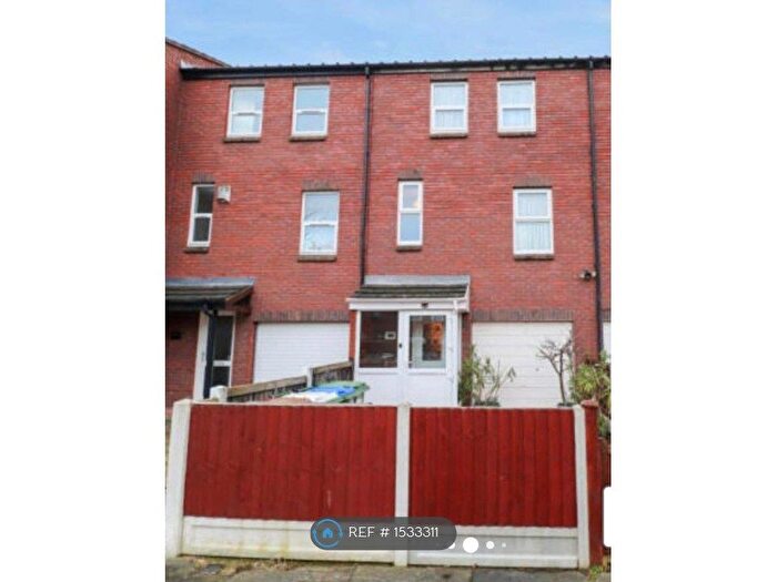 3 Bedroom Terraced House To Rent In Parkway, Erith, DA18