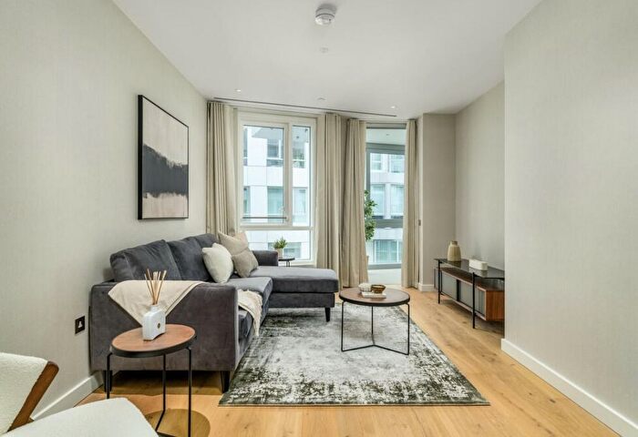 2 Bedroom Flat To Rent In Wilshire House, Prospect Way, London, London, SW11