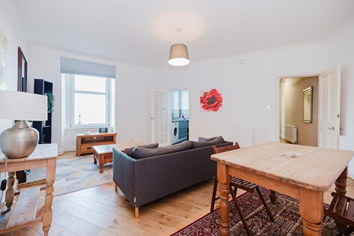 1 Bedroom Flat To Rent In Meadowbank, Edinburgh, EH8