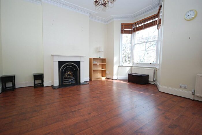 2 Bedroom Detached House To Rent In Offley Road, London, SW9