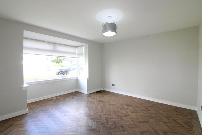 4 Bedroom House To Rent In Gleniffer Road, Renfrew, PA4