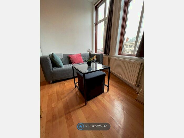 1 Bedroom Studio To Rent In Burroughs Parade, London, NW4