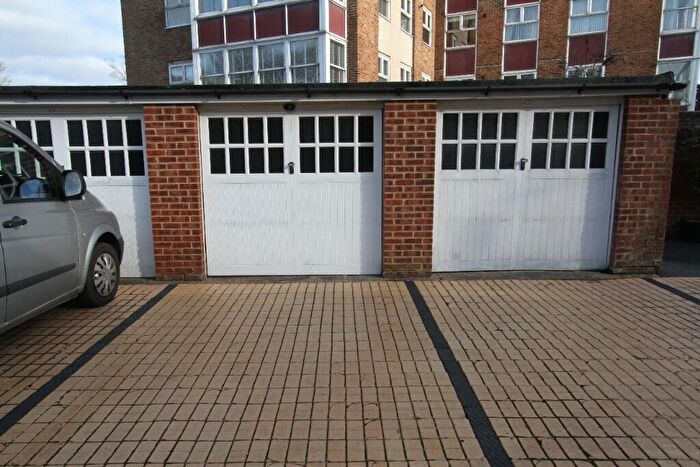 2 Bedroom Terraced House For Sale In De Walden Mews, Eastbourne, BN20
