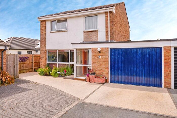3 Bedroom Detached House For Sale In Shelley Close, Bicester, Oxfordshire, OX26