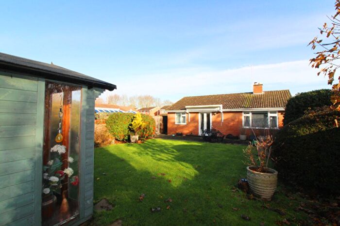 2 Bedroom Bungalow For Sale In John Eve Way, Market Deeping, PE6