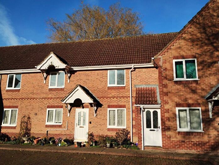 2 Bedroom Flat To Rent In Brayfields, PE11
