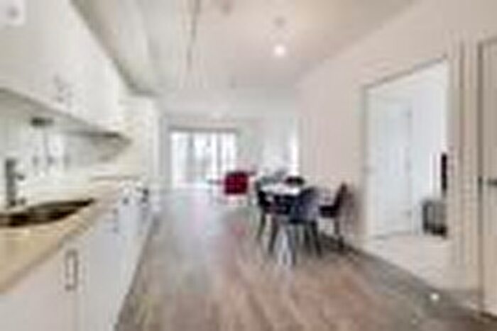 2 Bedroom Flat To Rent In Adlay Apartments, Millet Place, London, E16