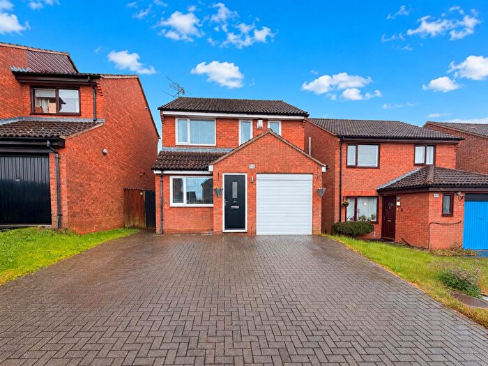 3 Bedroom Detached House For Sale In Lavenham Road, Ipswich, IP2