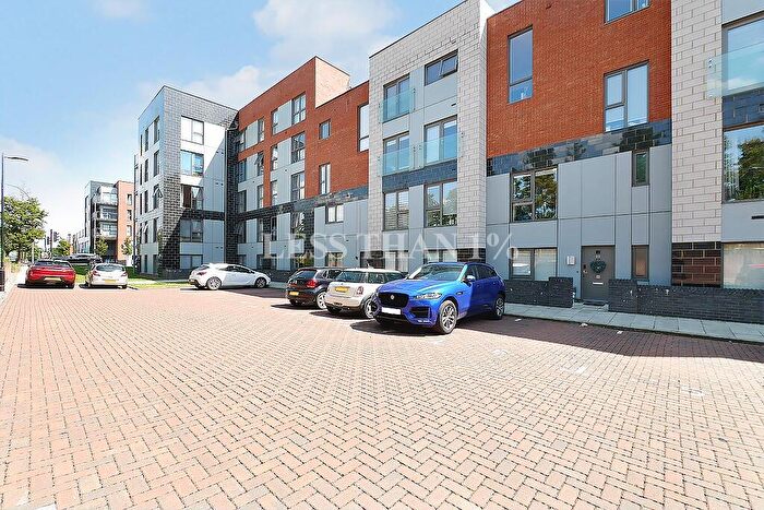 2 Bedroom Flat For Sale In High Street -, NN5