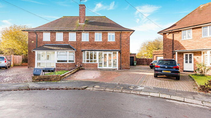 3 Bedroom Semi Detached House For Sale In Park Close, Solihull, B92