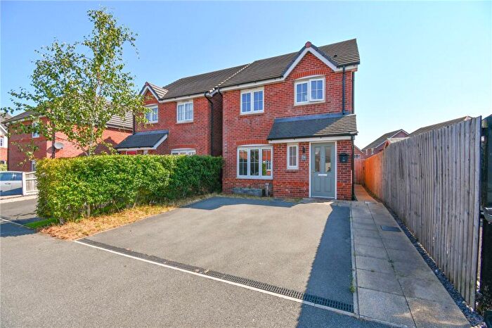 3 Bedroom Detached House For Sale In Lowpike Lane, Ellesmere Port, Cheshire, CH66