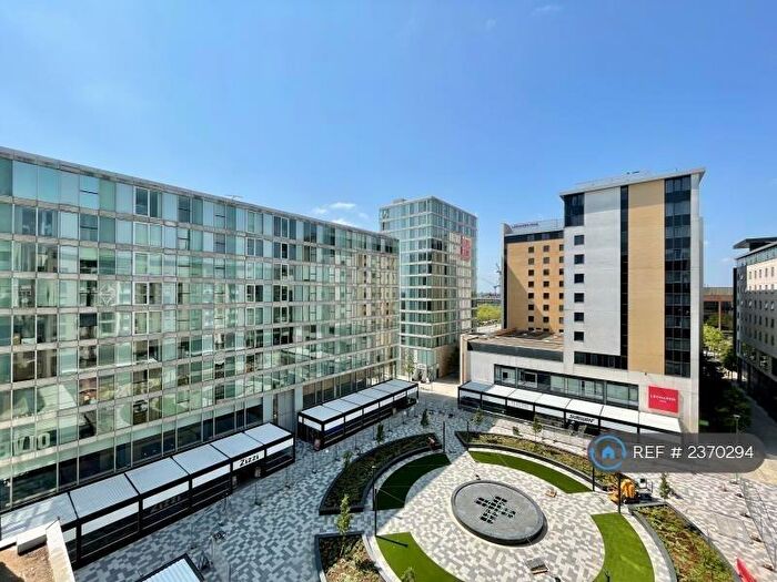 2 Bedroom Flat To Rent In Witan Gate, Milton Keynes, MK9