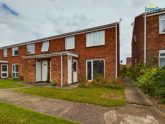 1 Bedroom Flat To Rent In Hawthorn Chase, Lincoln, LN2