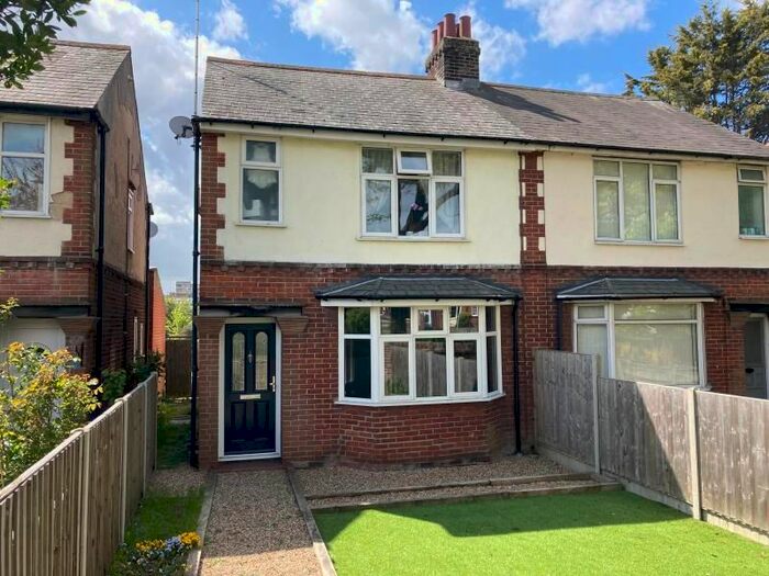 2 Bedroom Property To Rent In Cowdray Avenue, Colchester, CO1