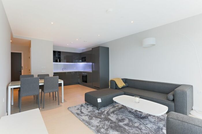 1 Bedroom Flat To Rent In Glasshouse Gardens, Stratford, London, E20
