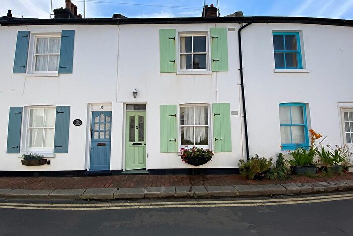 2 Bedroom Property To Rent In Western Row, Worthing, BN11