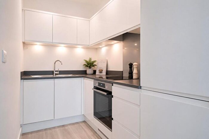 1 Bedroom Apartment To Rent In The Ring, Bracknell, Berkshire, RG12