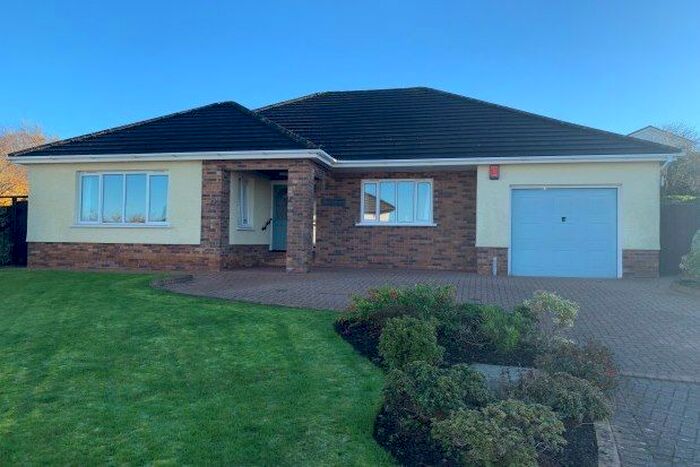 3 Bedroom Bungalow To Rent In Penymorfa, Carmarthen SA31