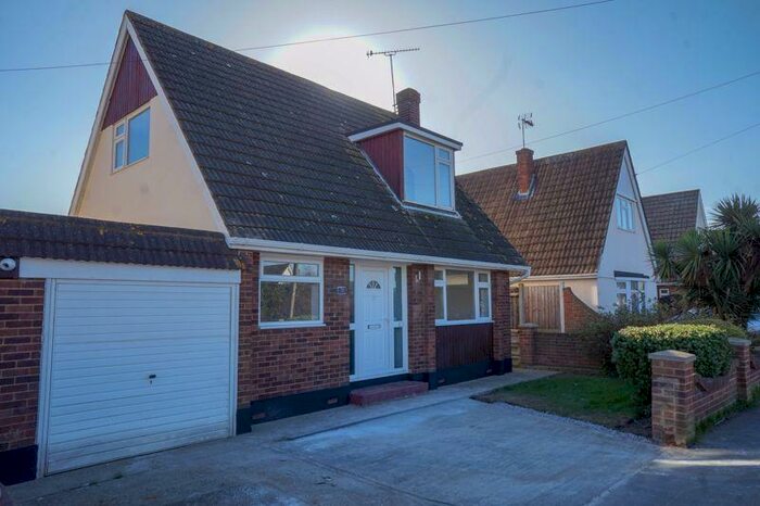 3 Bedroom Detached House To Rent In Labworth Road, Canvey Island, SS8