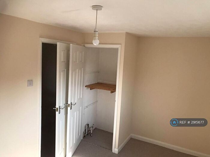 2 Bedroom Semi-Detached House To Rent In Copper Beech Close, Gainsborough, DN21