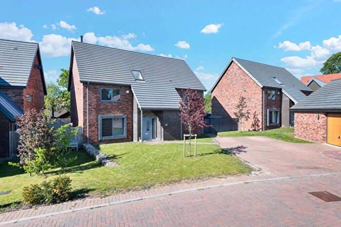 4 Bedroom Detached House For Sale In Old Stable Lane, Kentford, CB8